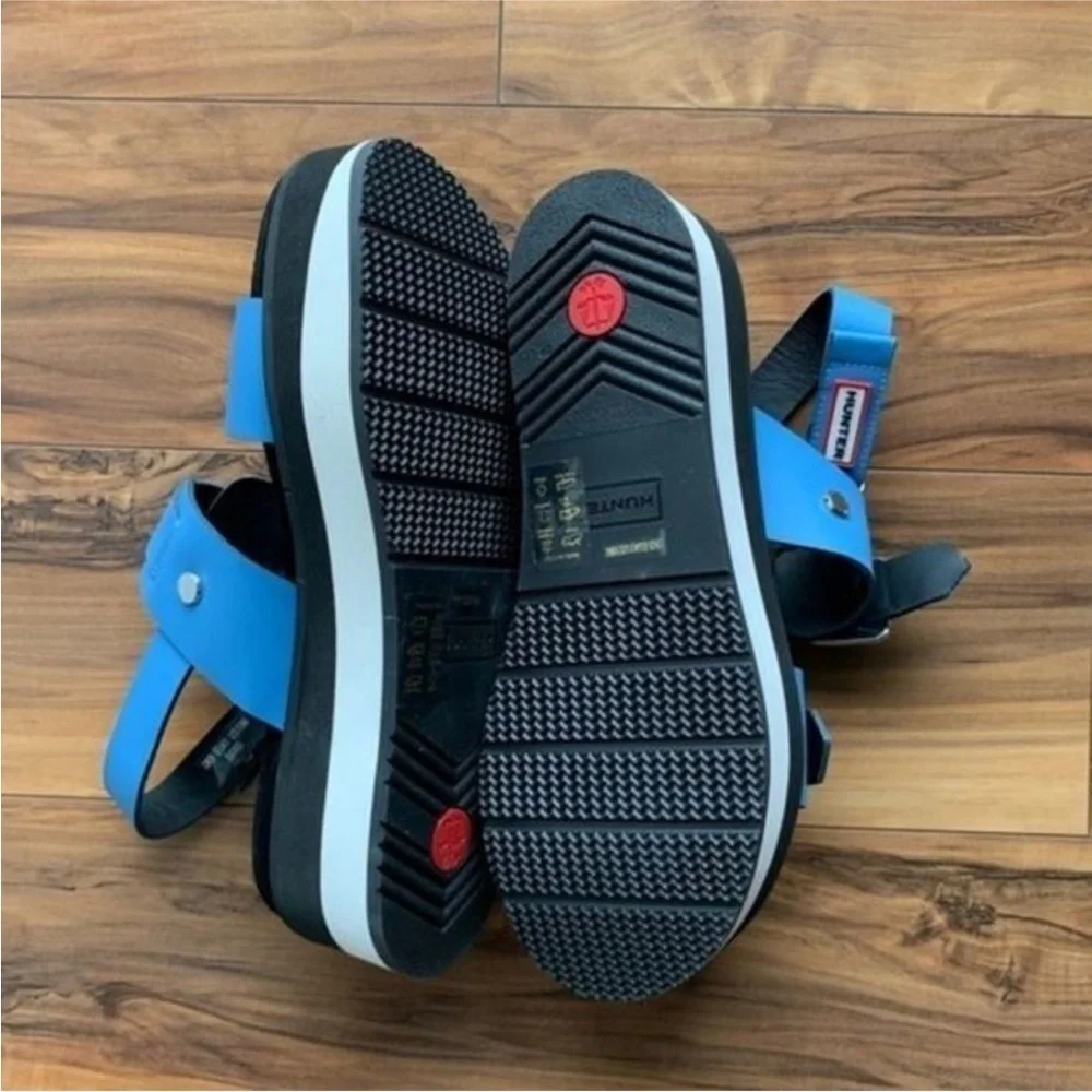 Hunter wedge two straps platform sandals 10